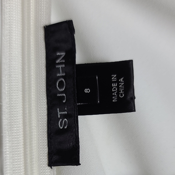 ST.JOHN Evening Ivory With Silver and Cream  Elegant Sleeveless Top Size 8 - Picture 2 of 16